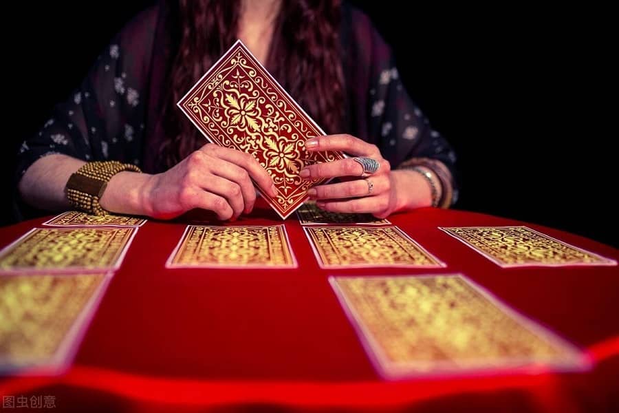 Learn How To Accurately Read Tarot Card For Someone Else And Yourself