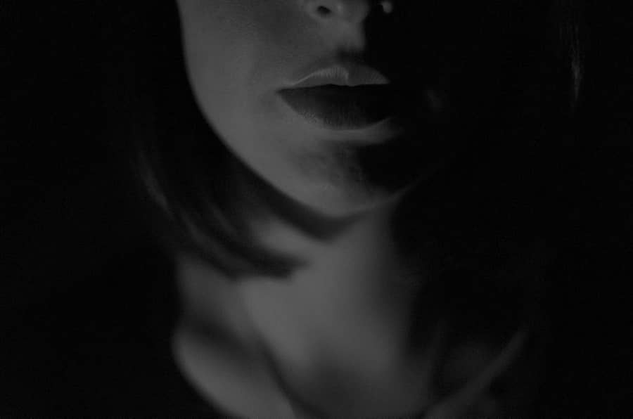 5 Things to Do Before Visiting a Psychic Medium